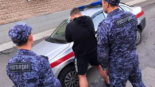 Задержанный за агрессию в кафе в Чебоксарах посетитель оказался в розыске за грабеж