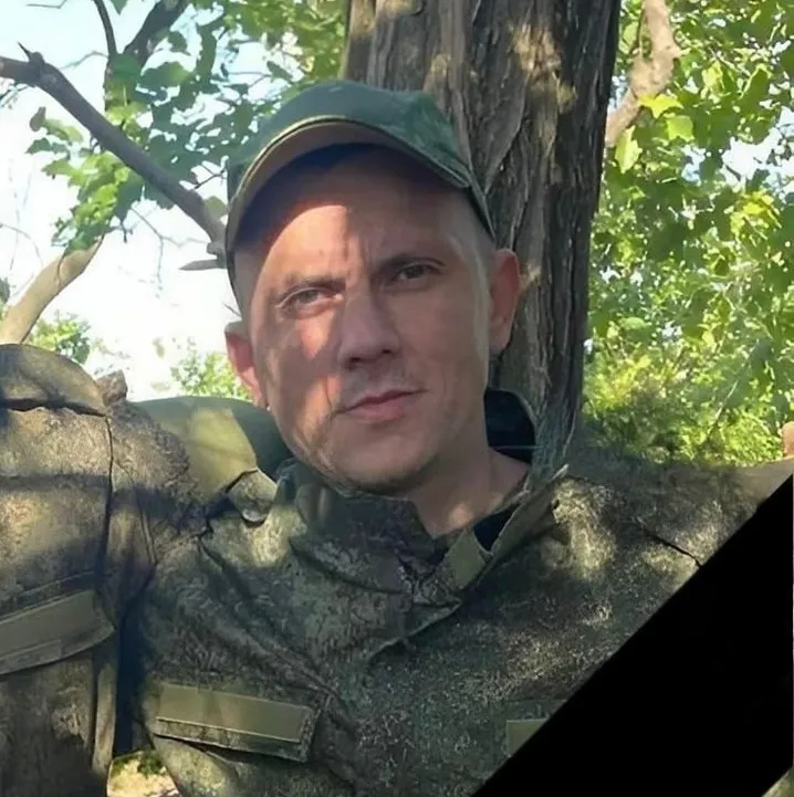 В Новочебоксарске простились с 35-летним бойцом СВО, погибшим от ранения