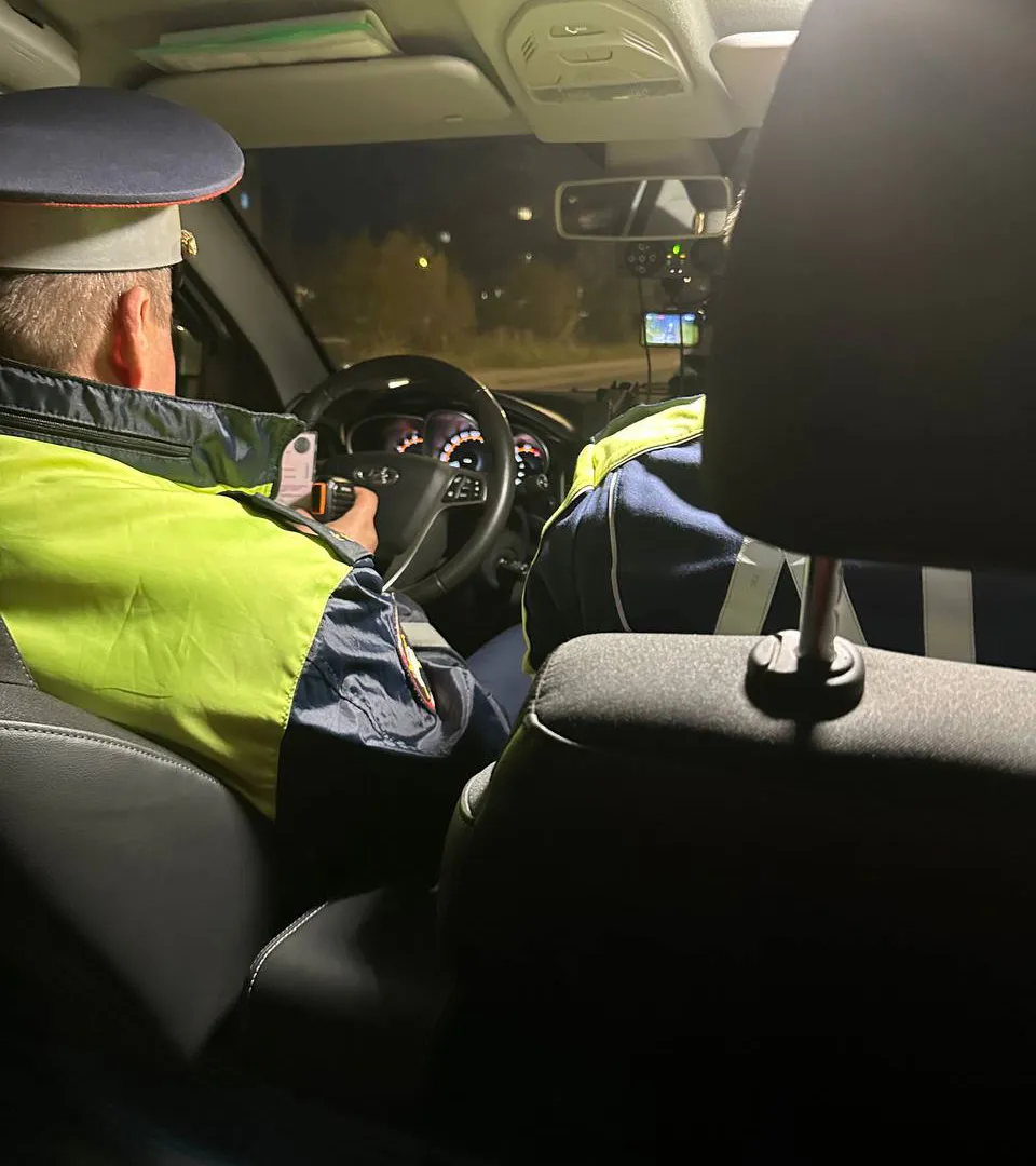 Водителей с многолетним стажем заставили пересдавать права в марте - кто в списках