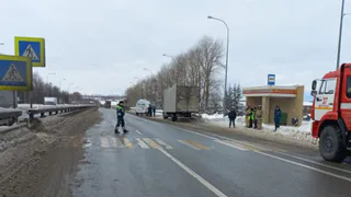 В Моргаушском районе под колеса тягача попал мужчина и получил серьезные травмы