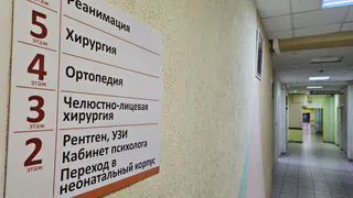Медработники Уфы провели осмотр детей из квартиры, где их удерживали