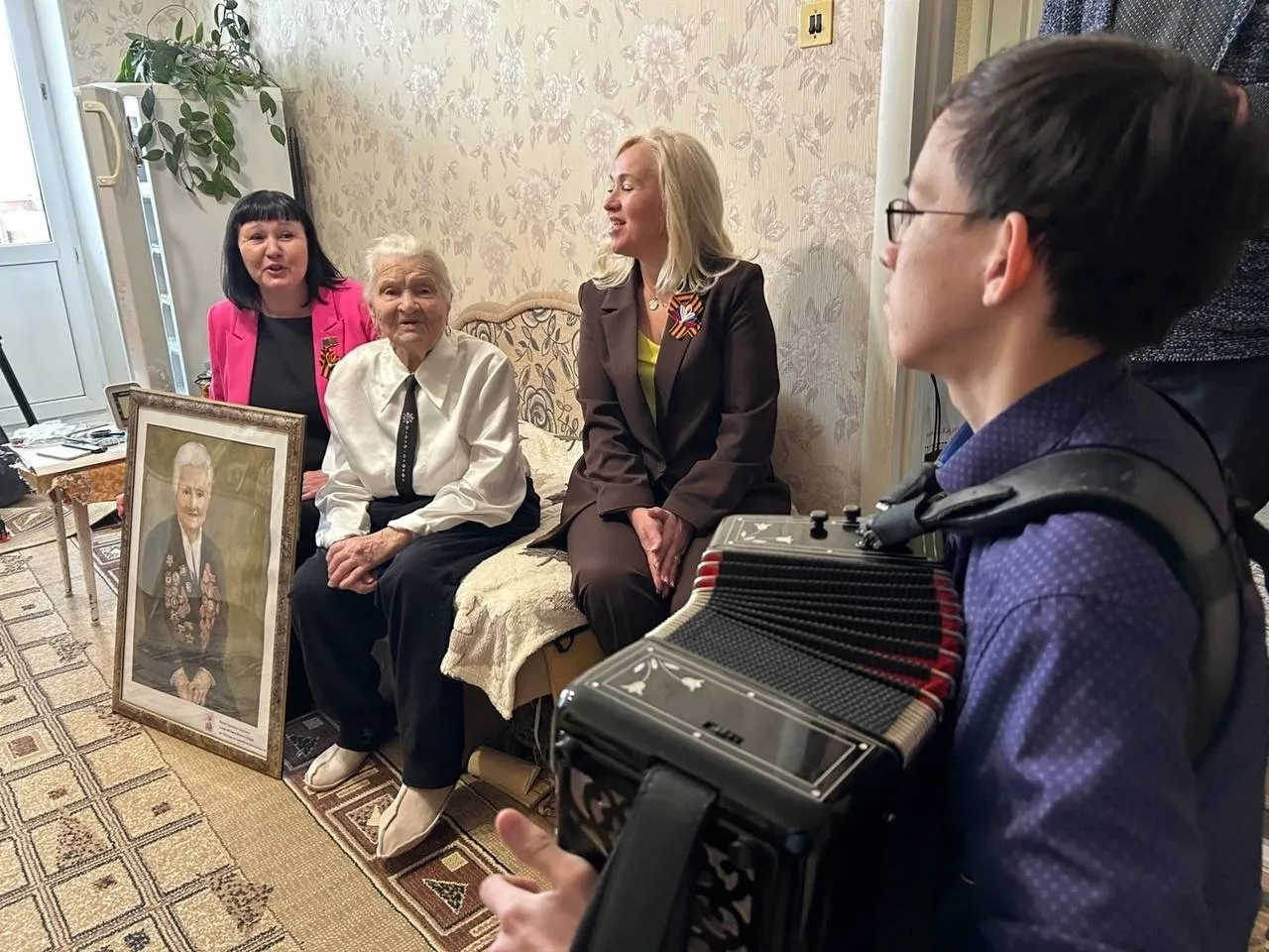 Акция «Краски Победы» объединила поколения в Чебоксарах