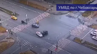 В Чебоксарах 43-летняя автоледи на «Шевроле» устроила ДТП