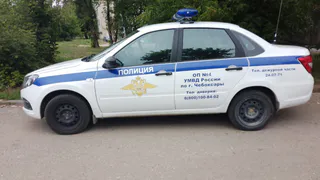 В Чебоксарах агрессивный автомобилист ударил 74-летнего пенсионера кулаком в висок