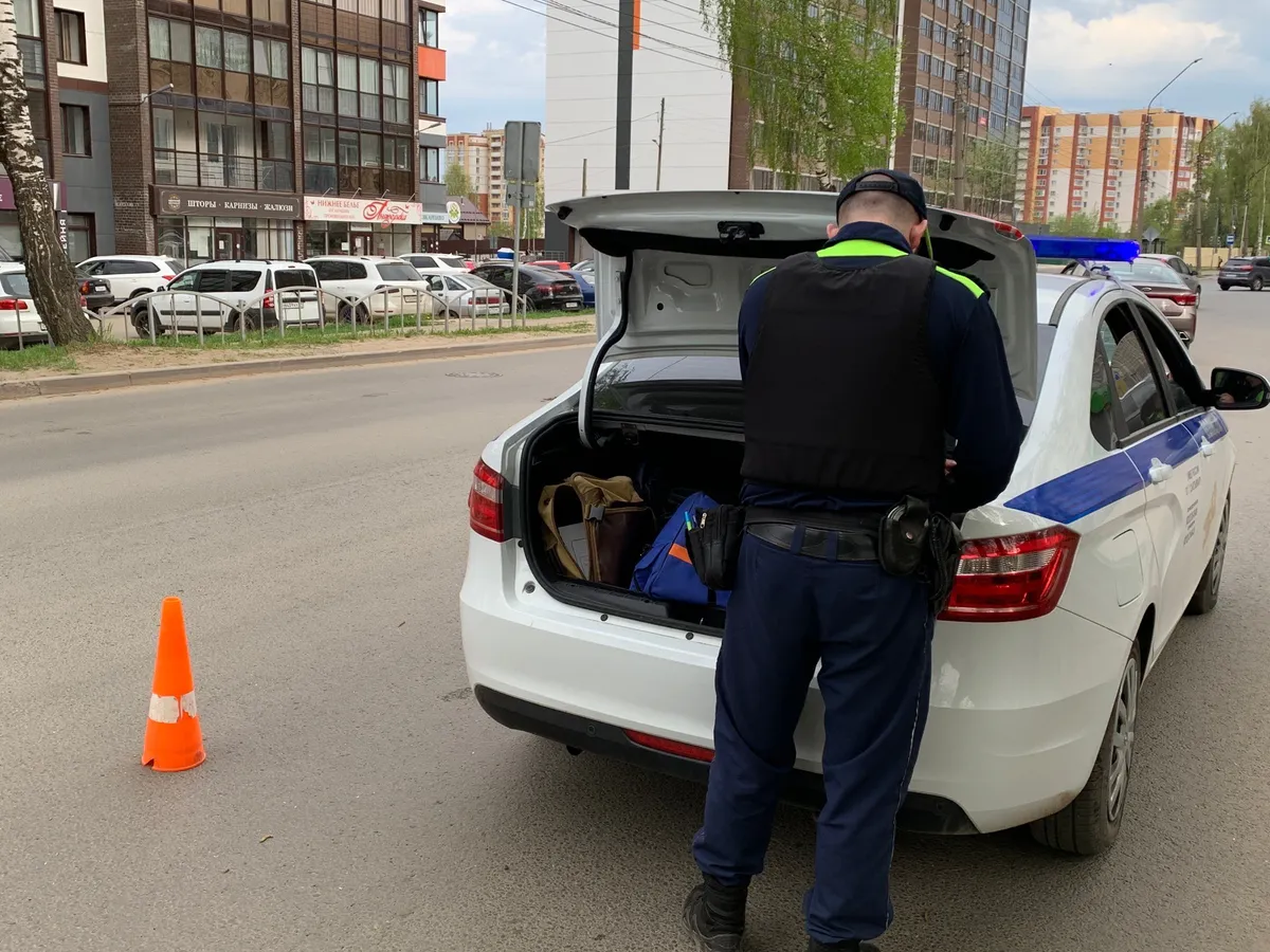 В Чувашии на мать составили протокол за оставленного в машине полуторагодовалого ребенка