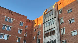 Чебоксарка отсудила у застройщика более 400 тысяч рублей за квартиру, в которой хорошо слышала соседей