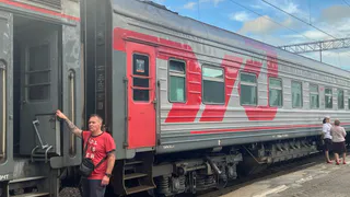 "Что такого, это родственники": к соседке по СВ пришли трое из плацкарта – россиянка рассказала о незабываемой поездке в поезде РЖД