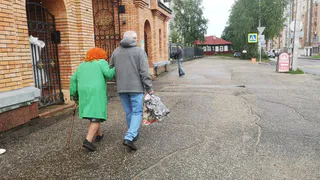 С завтрашнего дня: Сбербанк обратился к пенсионерам, получающим выплаты на карту