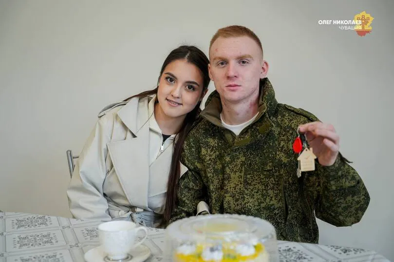 В Чувашии 23 ребенка-сироты получили ключи от собственных квартир