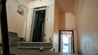 В Чебоксарах электромеханик упал с высоты, ремонтируя лифт в жилом доме и получил травмы