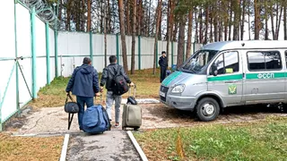 Судебные приставы выдворили из страны нелегалов из Узбекистана и Азербайджана