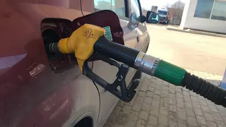 С 2 февраля будет полный запрет. Автомобилистов ждет неожиданное изменение на АЗС
