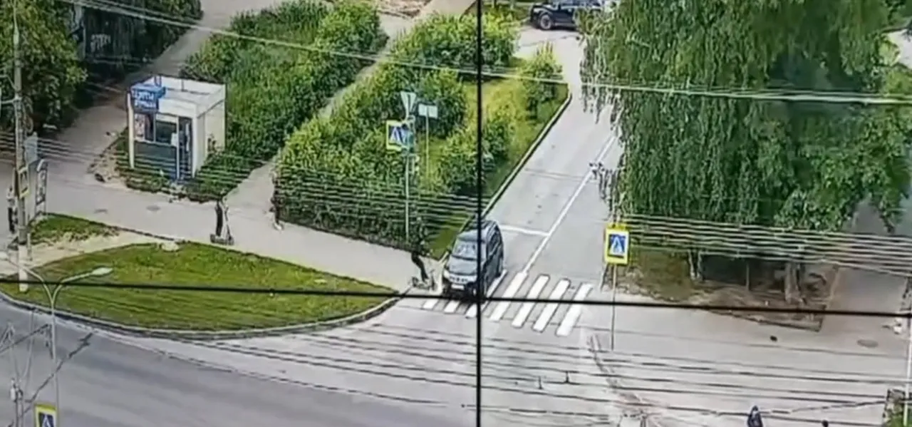 В Чебоксарах пьяный водитель электросамоката спровоцировал ДТП с иномаркой