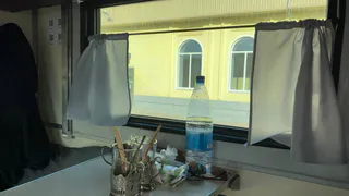 "В 6:59 с верхней полки спустилась дама и потребовала мое место, ссылаясь на закон": разбираем новые правила РЖД и реальные конфликты