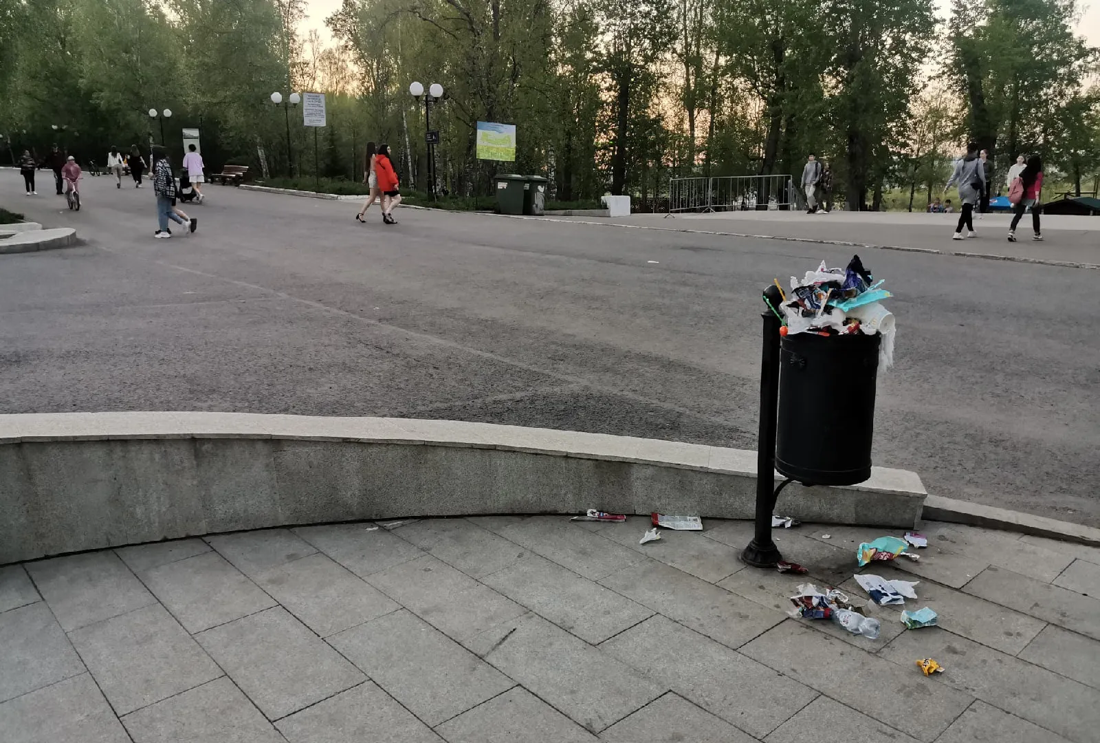 В Чебоксарах ищут спецтехнику для уборки мусора
