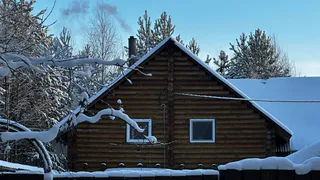 Обойдет OSB по всем фронтам: строители со стажем скупают этот материал «Камазами» — не деформируется и очень простой монтаж