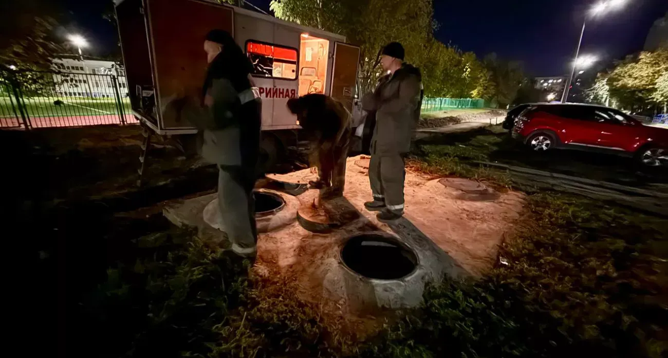 В Чебоксарах прорвало теплотрассу во время запуска отопления