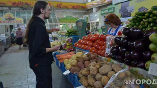 Это самая вредная ягода: а мы едим и детей угощаем
