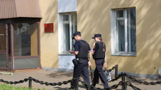 Жителю Канаша назначили наказание в виде исправительных работ за избиение бывшей супруги и дочери