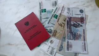 Всех, кто получает пенсию на банковскую карту, ждет нововведение с 6 марта